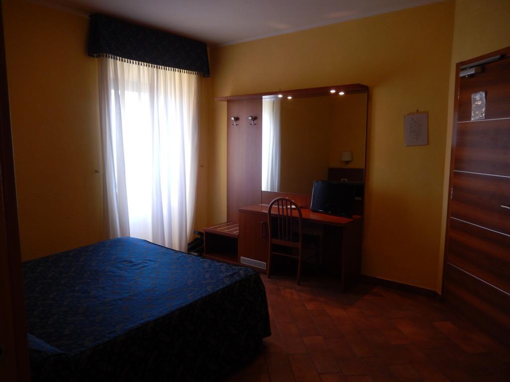 Albergo Dei Leoni Monterotondo (Lazio) Exterior foto